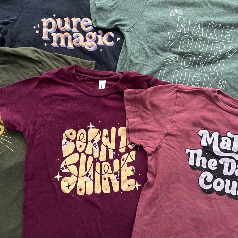Mini and Mine Youth S Holiday T-shirts Bundle (Six Shirts)